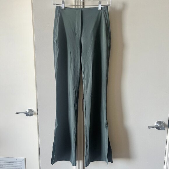 Lululemon High-Rise Flared Pant – Dark Forest – Size 4 - Picture 1 of 12